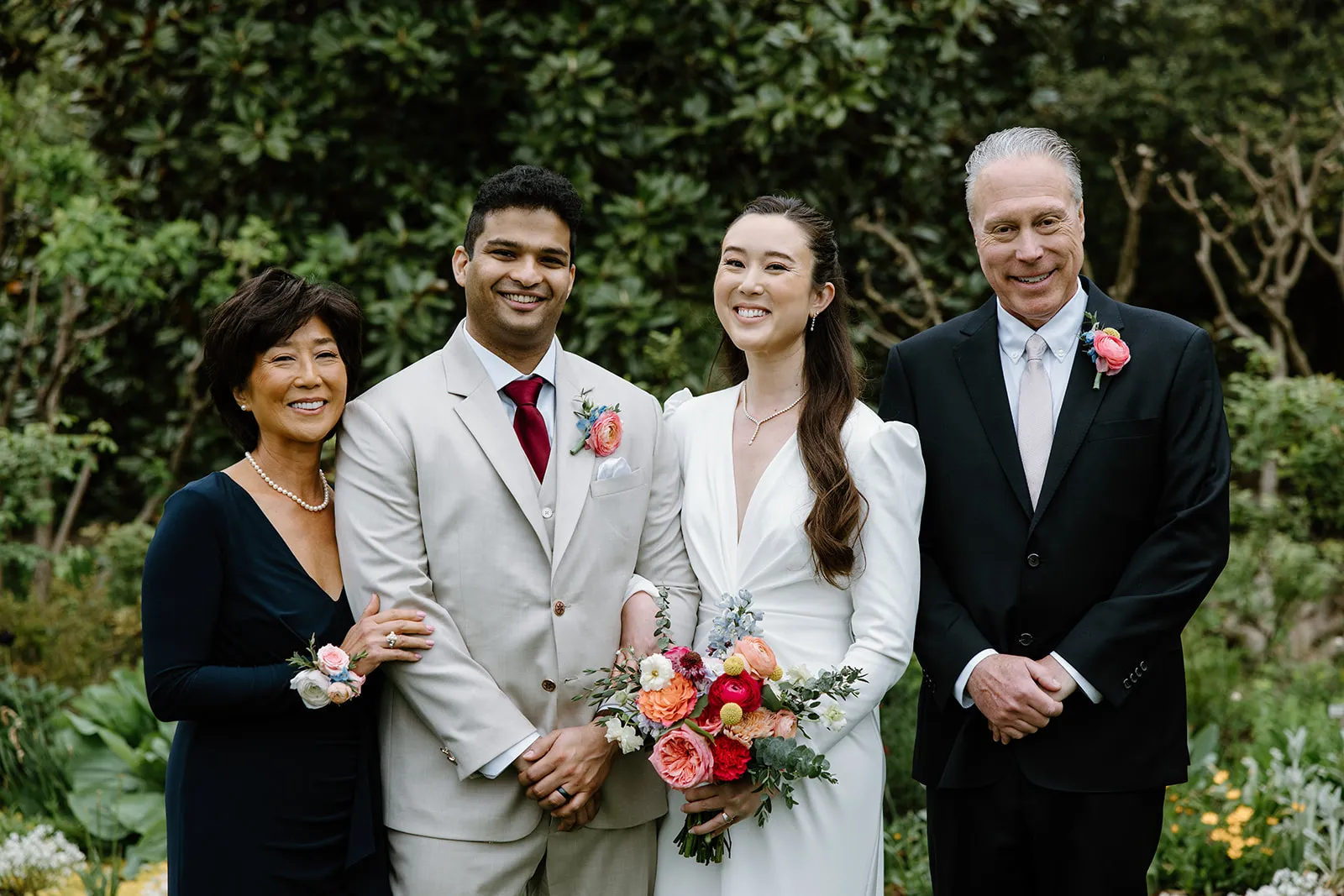 Real Poppy wedding — Jaclyn + Tejas at London Town & Gardens