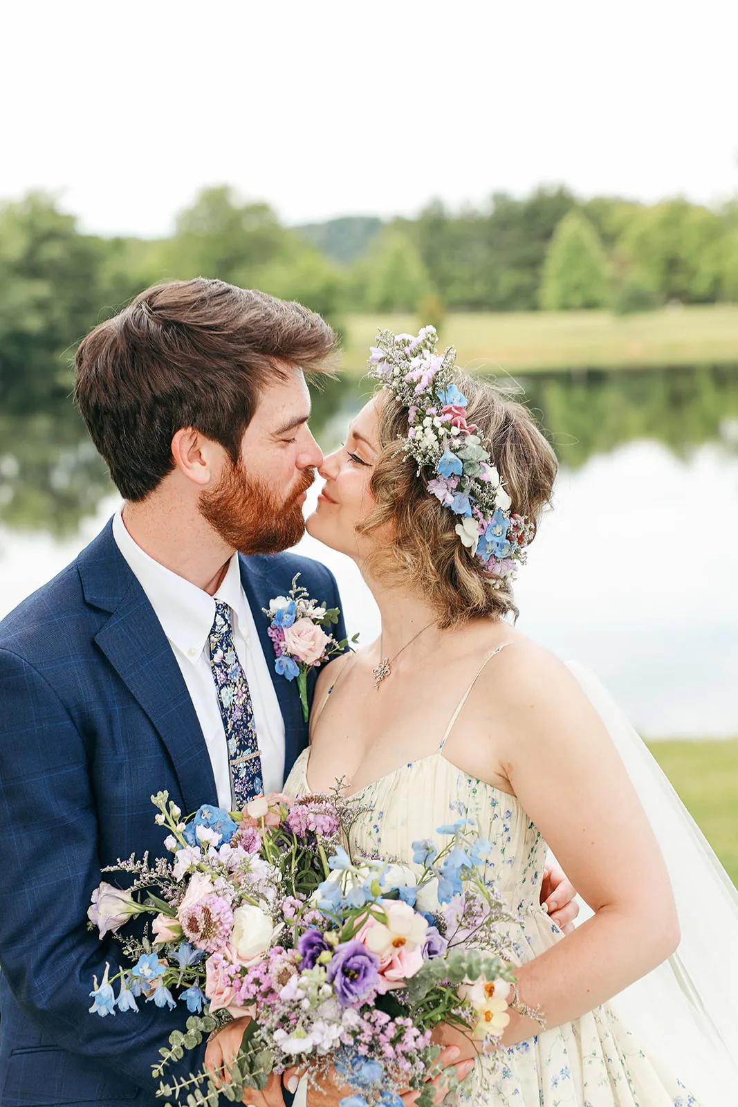 Real Poppy wedding — Kelsey + Alex at Blue Ridge School