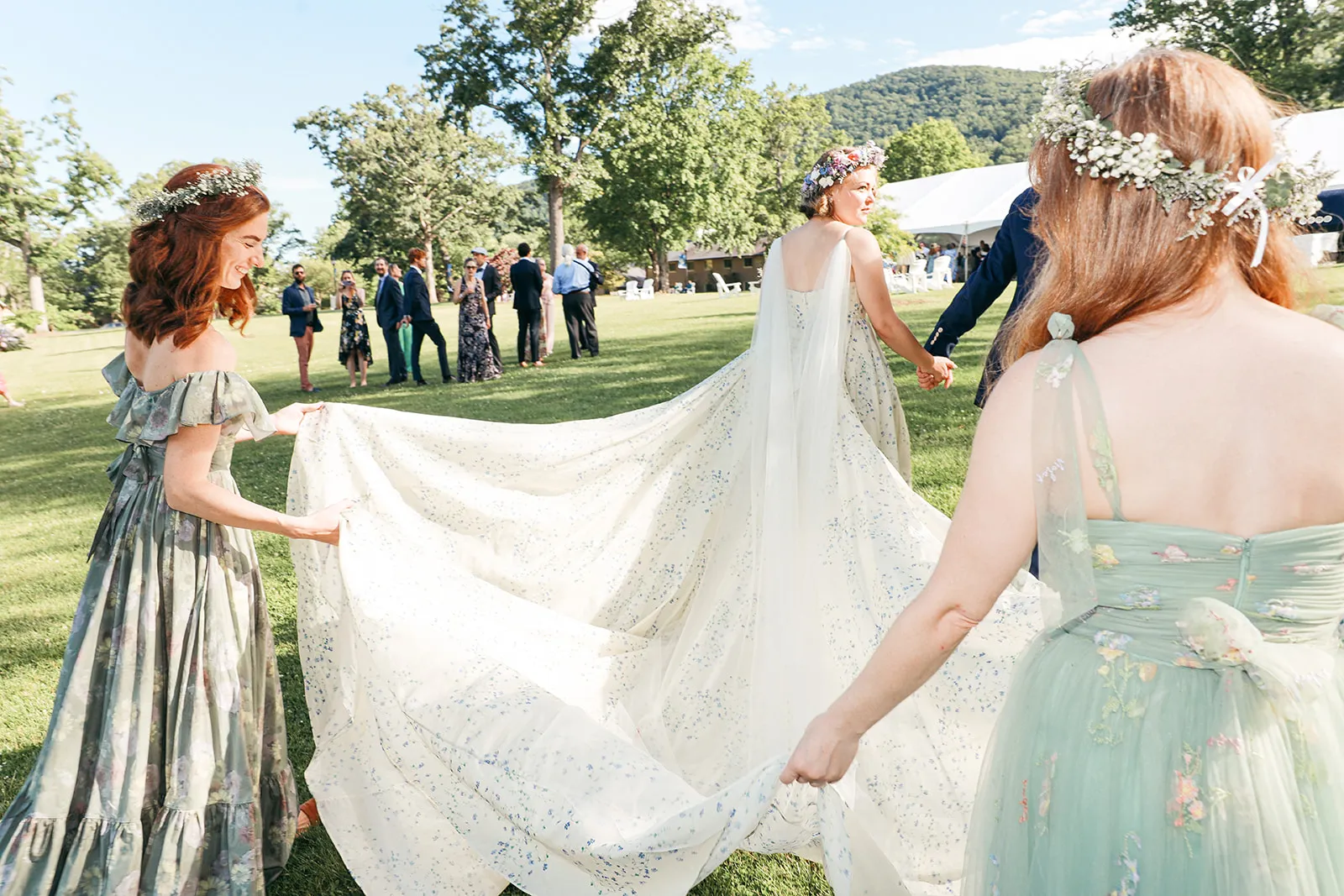 Real Poppy wedding — Kelsey + Alex at Blue Ridge School