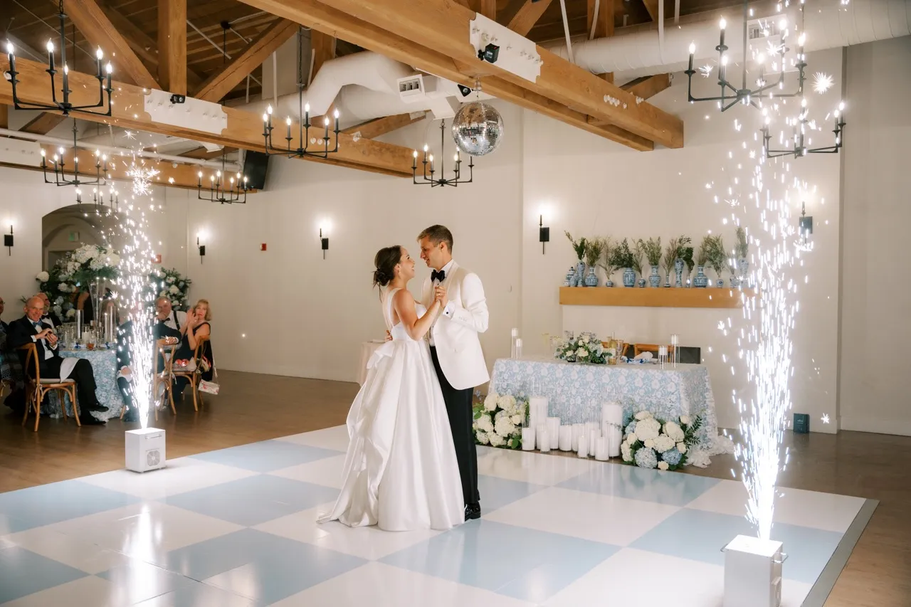 Real Poppy wedding — Rachel + Matt at Lighthouse Lodge and Cottages
