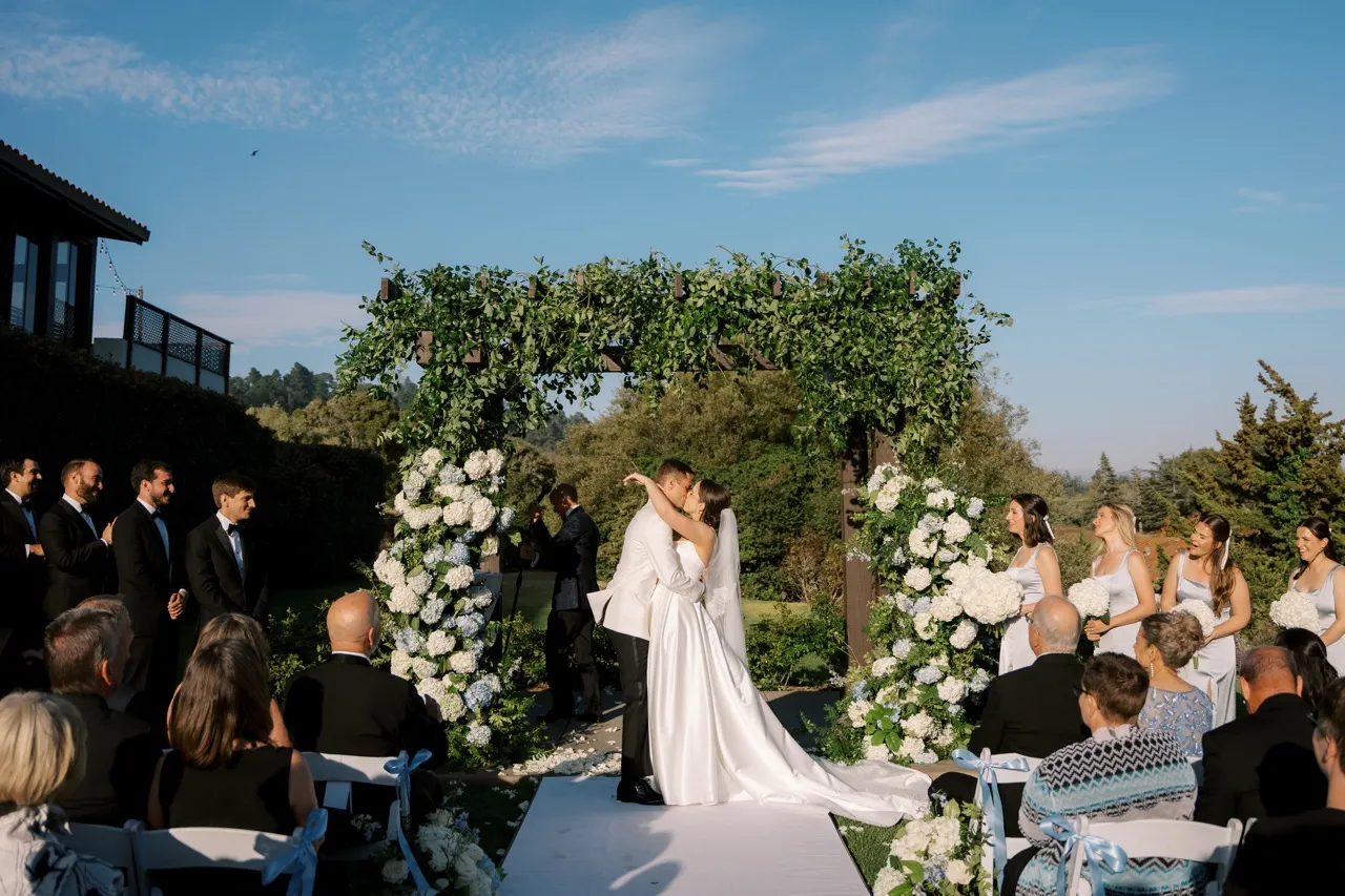 Real Poppy wedding — Rachel + Matt at Lighthouse Lodge and Cottages