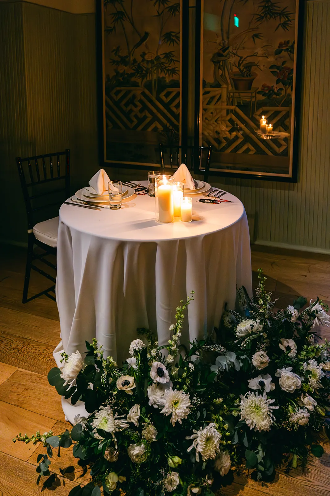 Real Poppy wedding — Alexis + Nick at Hotel Saint Vincent