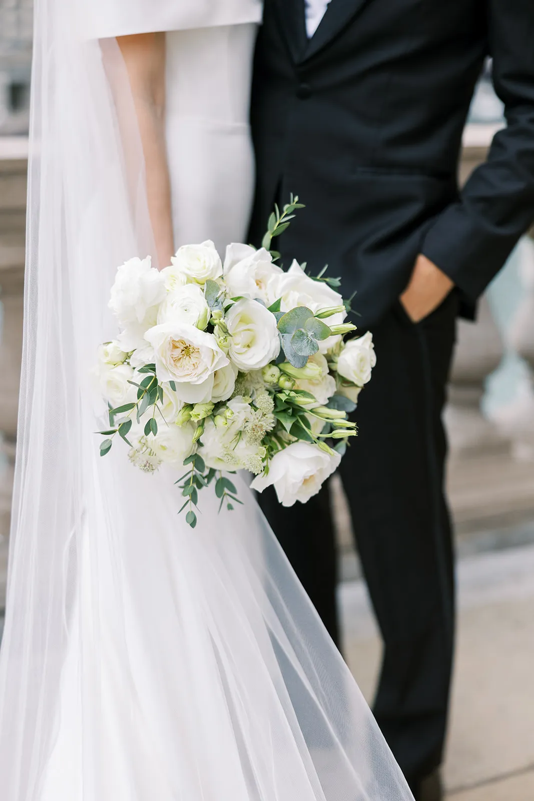 Real Poppy wedding — Mary Kate + West at Chicago History Museum