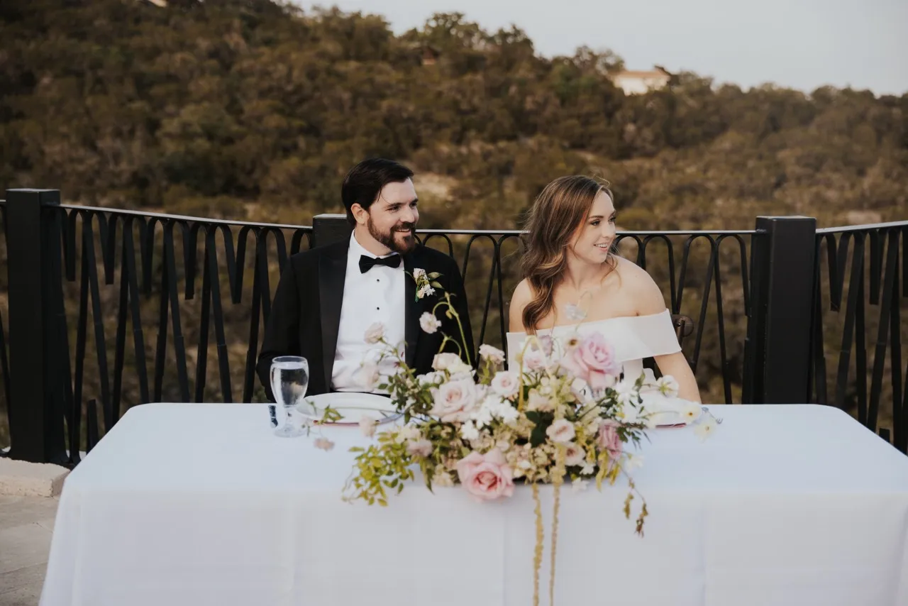 Real Poppy wedding — Everett + Shayne at Villa Antonia