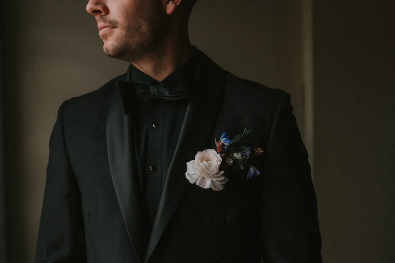Real Poppy wedding — Emily + Kevin at Ravisloe Country Club