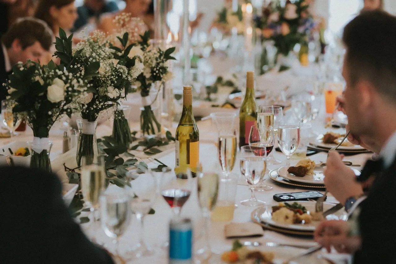 Real Poppy wedding — Emily + Kevin at Ravisloe Country Club