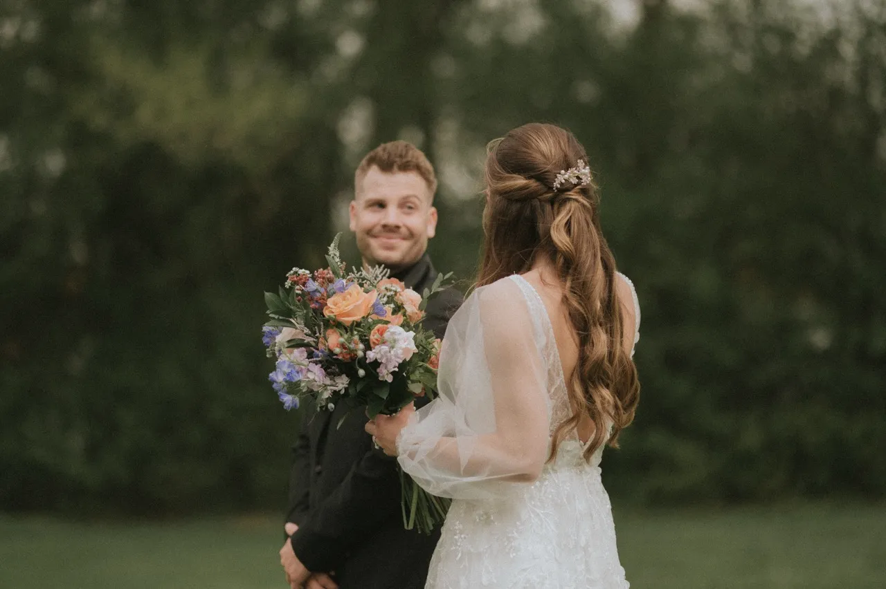 Real Poppy wedding — Emily + Kevin at Ravisloe Country Club