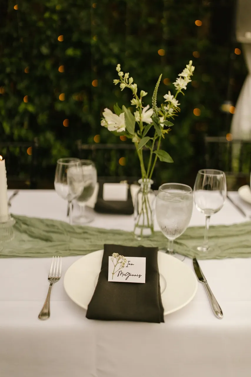 Real Poppy wedding — Lauren + Sam at Manor House