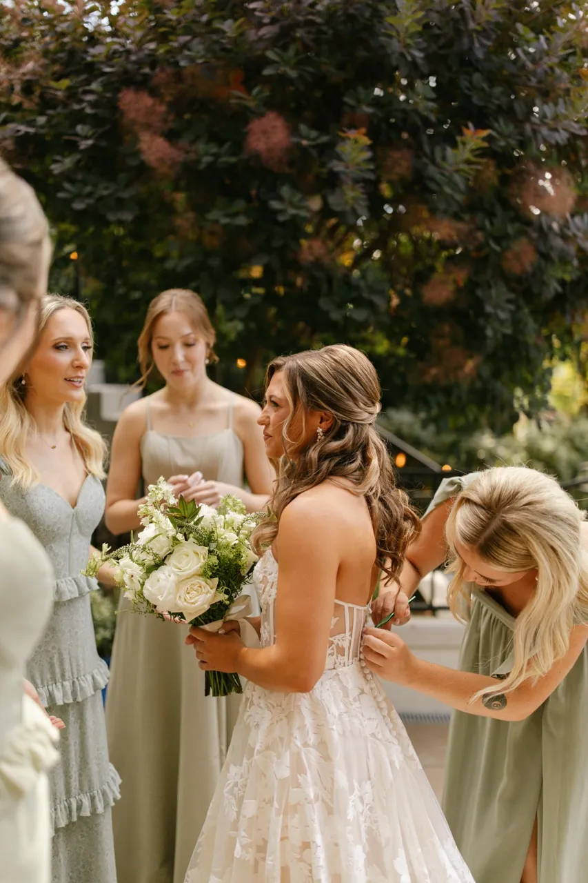 Real Poppy wedding — Lauren + Sam at Manor House