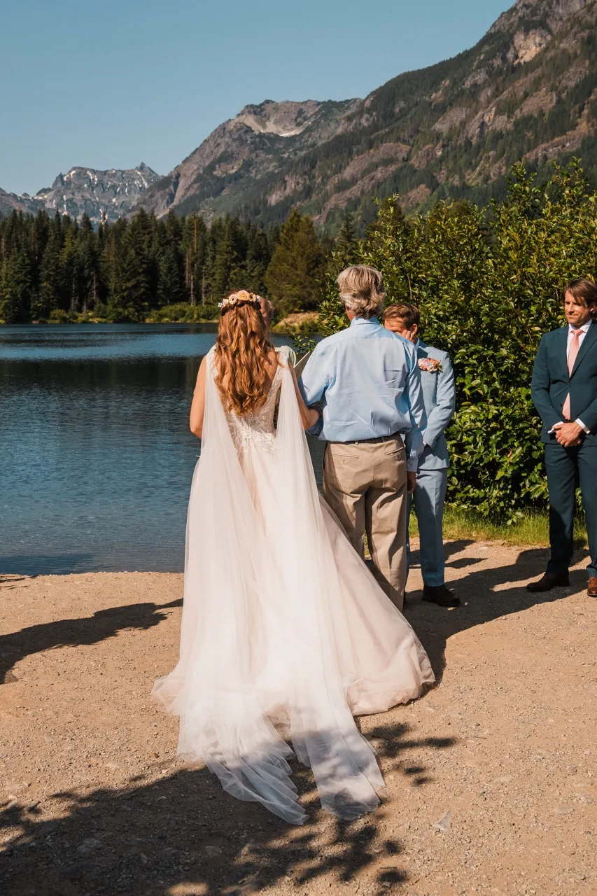 Real Poppy wedding — Christy + James at Fox Hollow Events