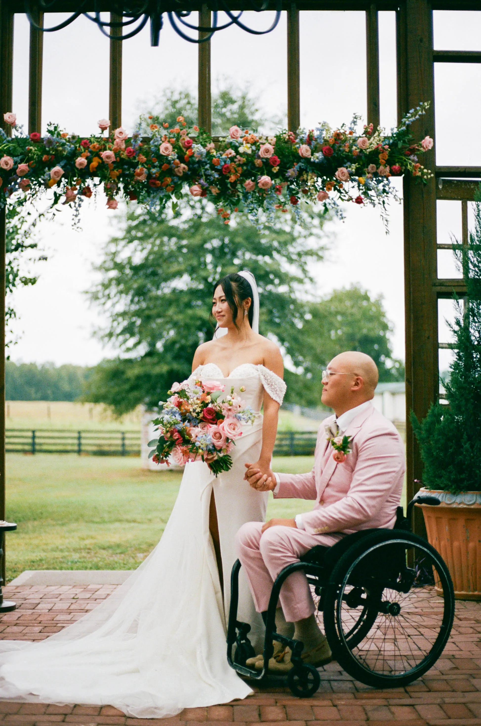 Real Poppy wedding — Jenny + Sean at Wild Daisy Farm