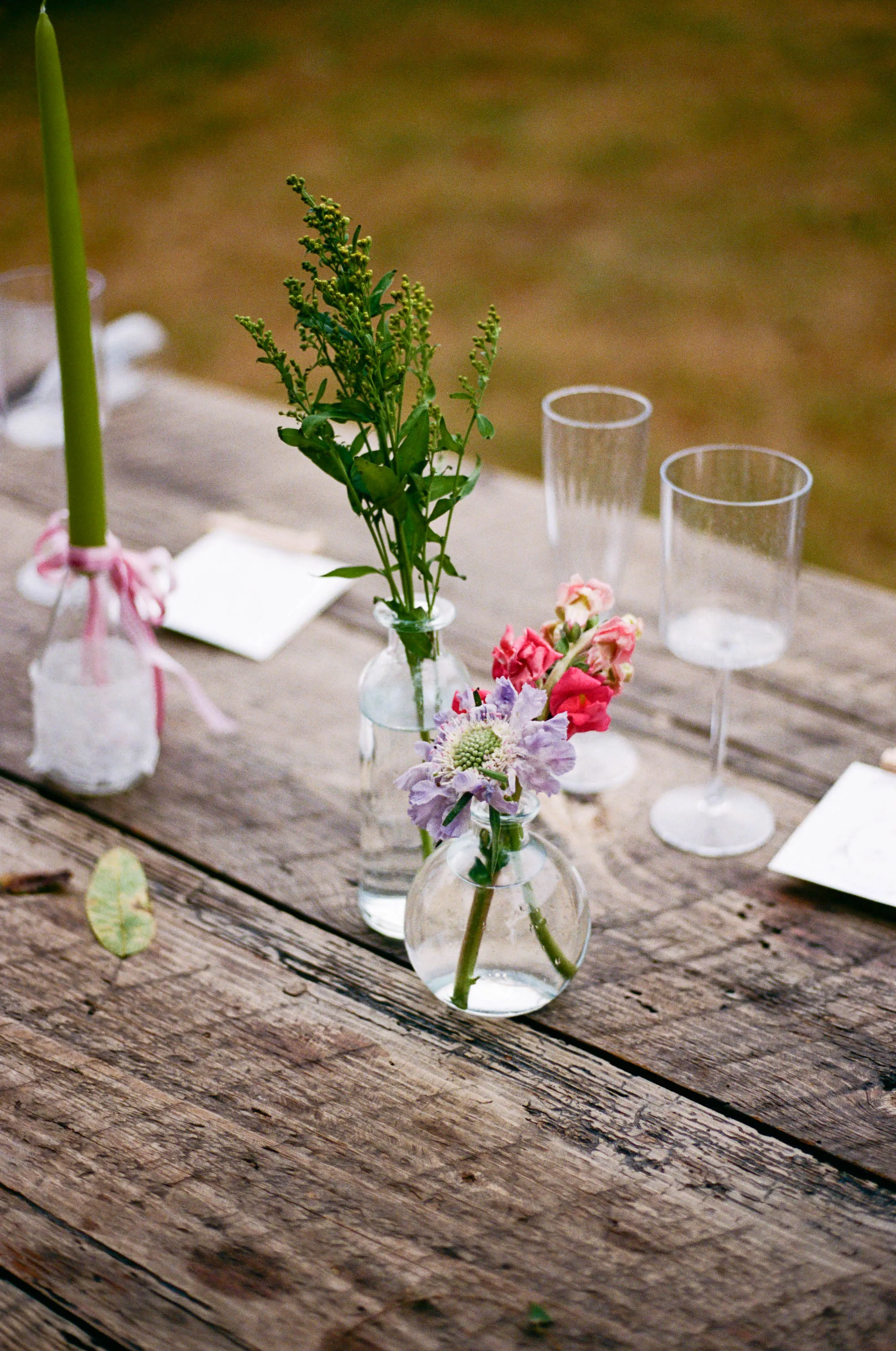 Real Poppy wedding — Jenny + Sean at Wild Daisy Farm