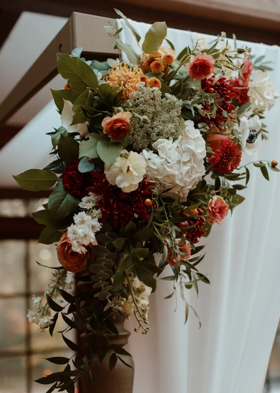 Real Poppy wedding — Julia + Graham at Willowdale Estate
