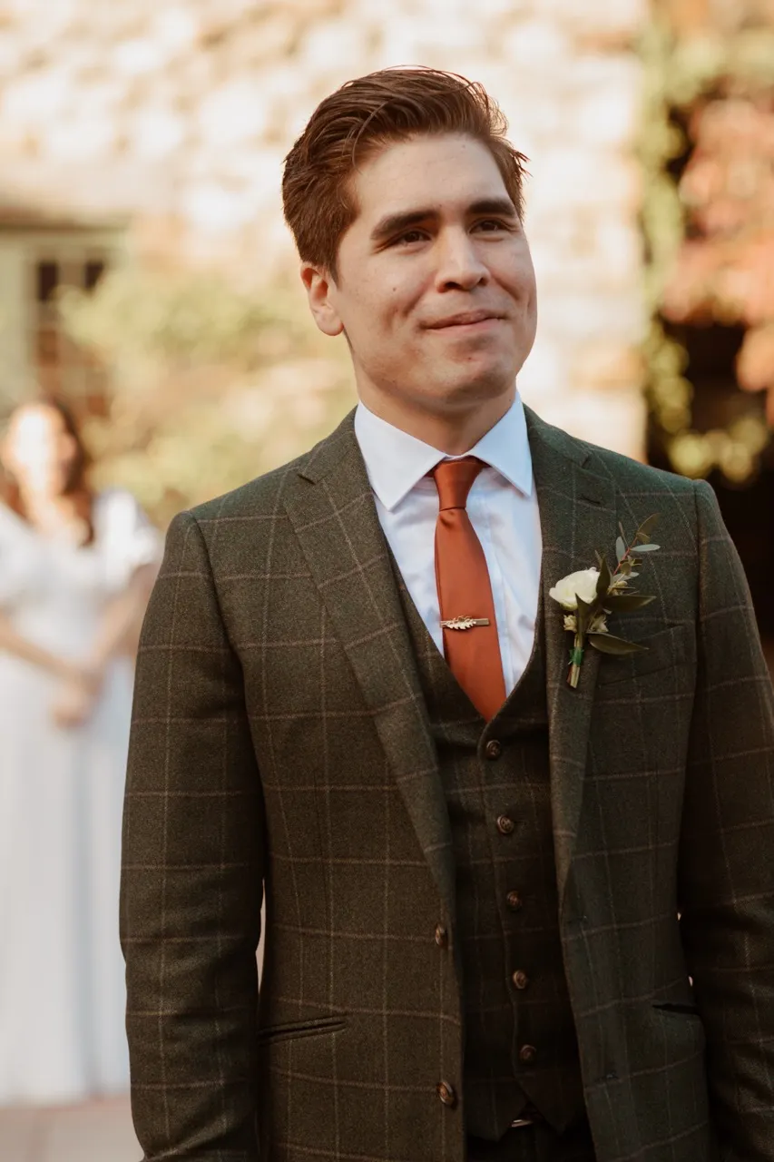 Real Poppy wedding — Julia + Graham at Willowdale Estate