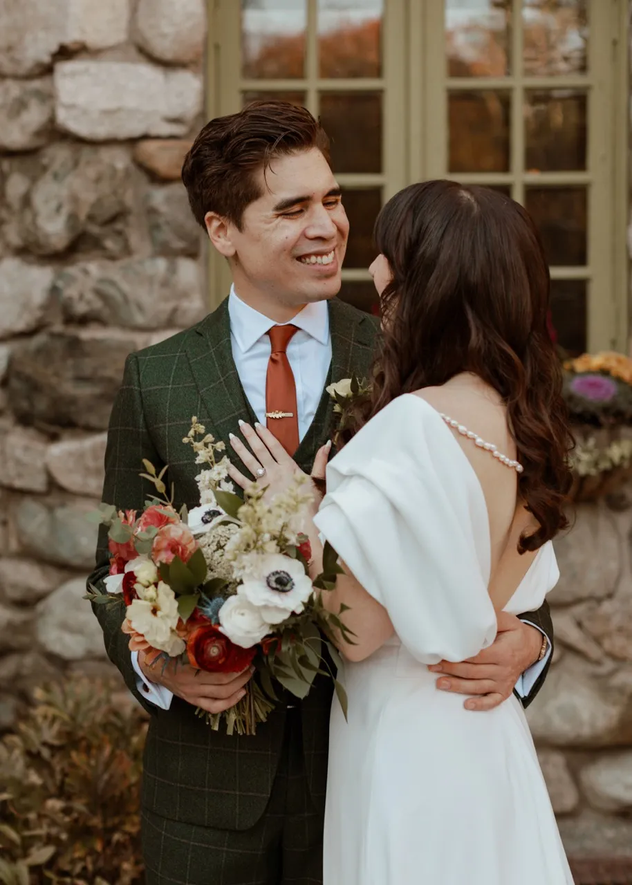 Real Poppy wedding — Julia + Graham at Willowdale Estate