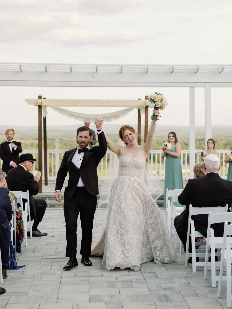Real Poppy wedding — Kathleen + John at The View at Bluemont