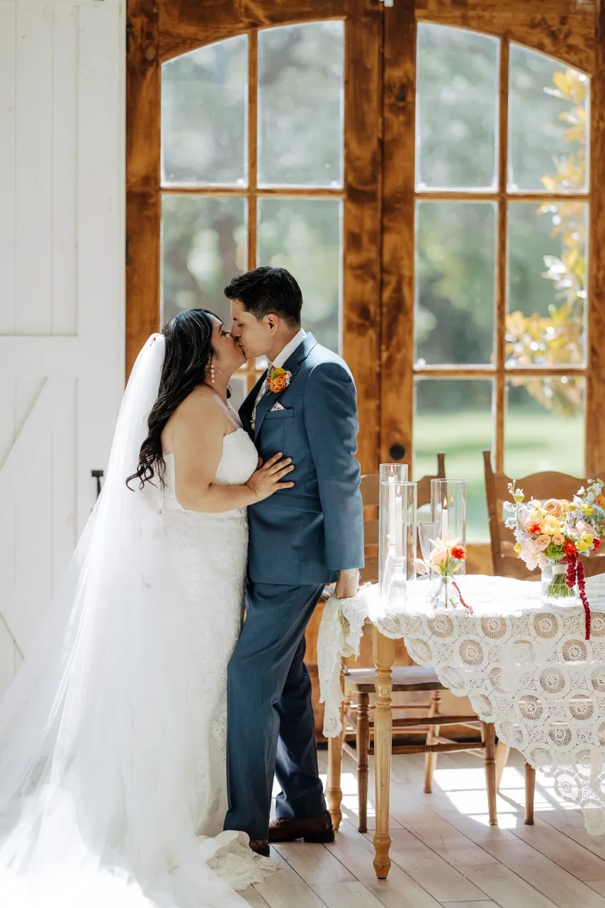Real Poppy wedding — Alexis + Dante at Old Bethany