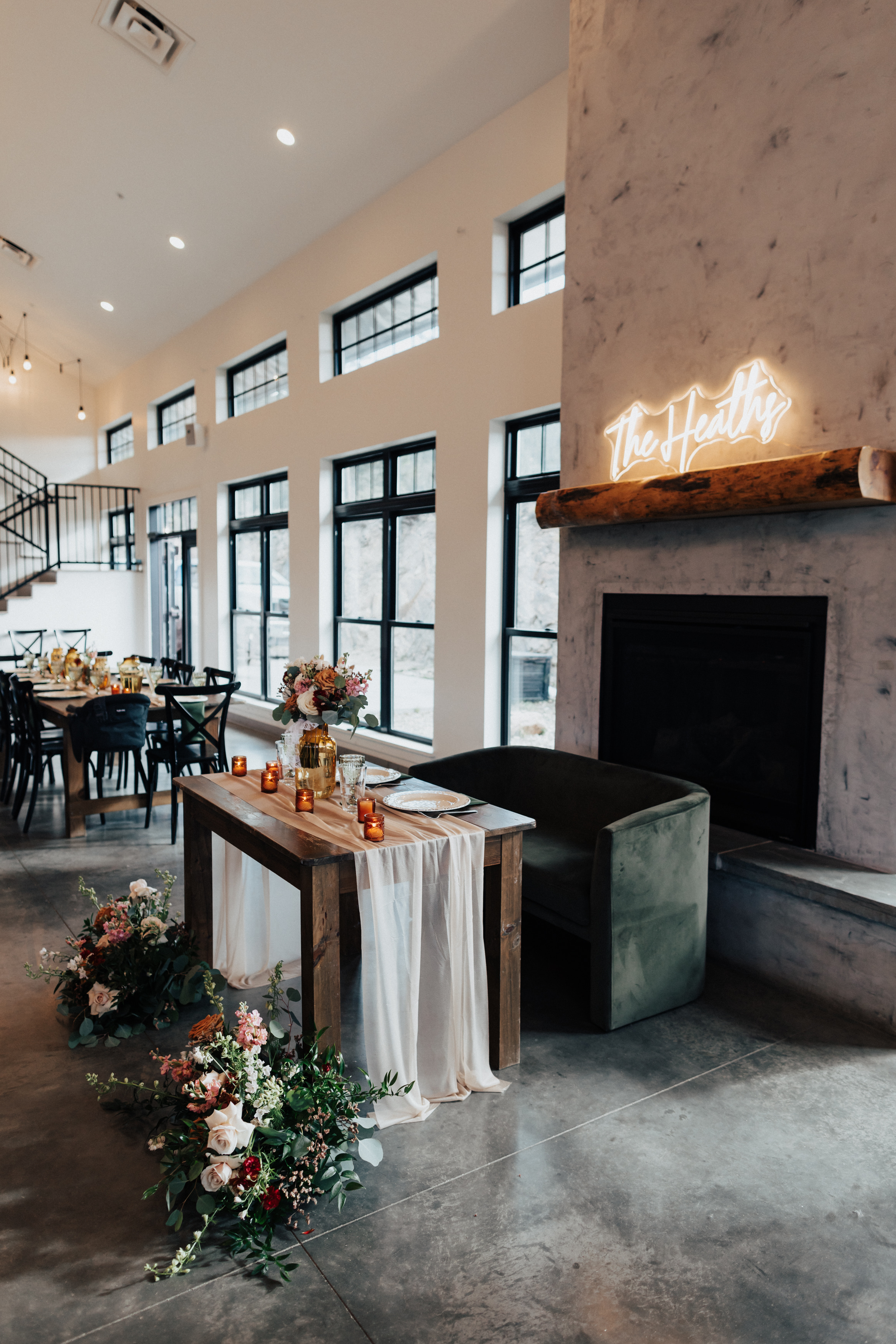 Real Poppy wedding — Taylor + Grayson at North Star Gatherings