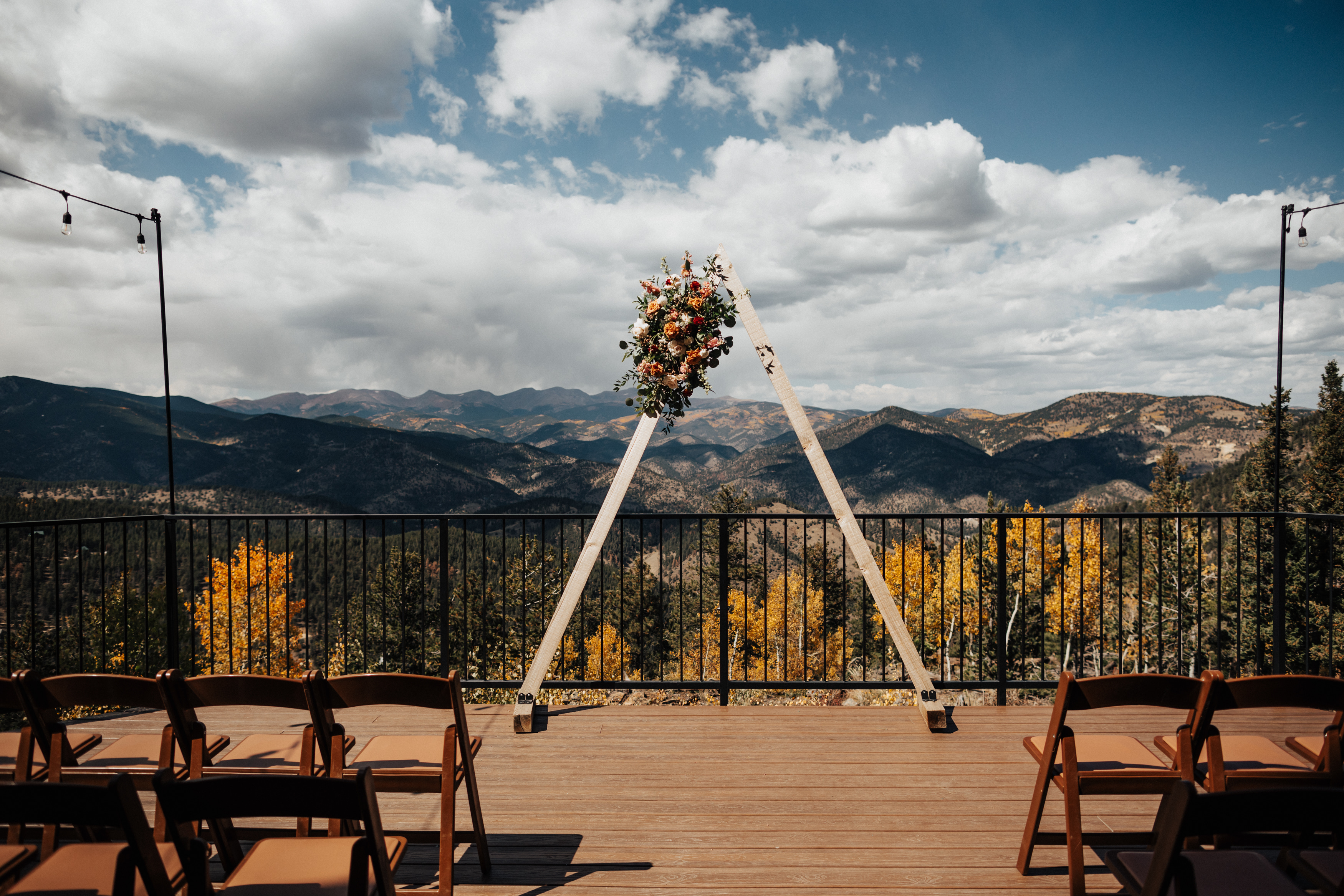 Real Poppy wedding — Taylor + Grayson at North Star Gatherings