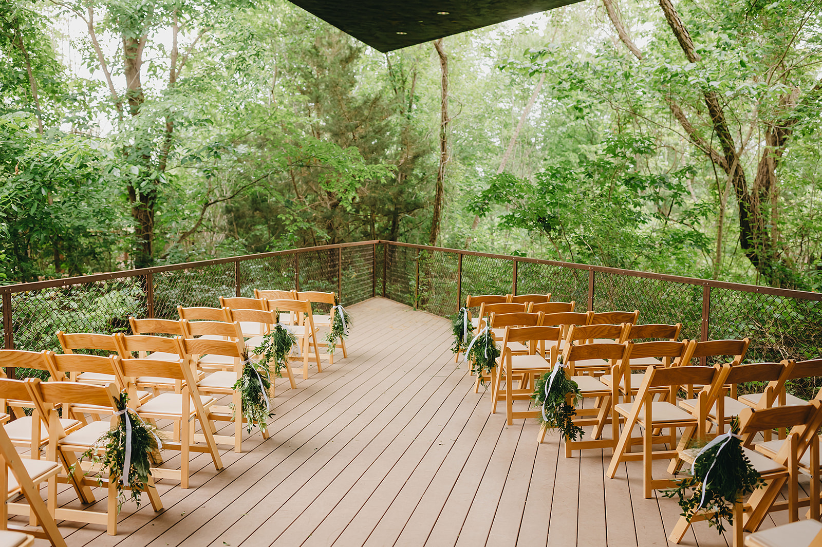 Real Poppy wedding — Carli + Riley at Trinity River Audubon Center