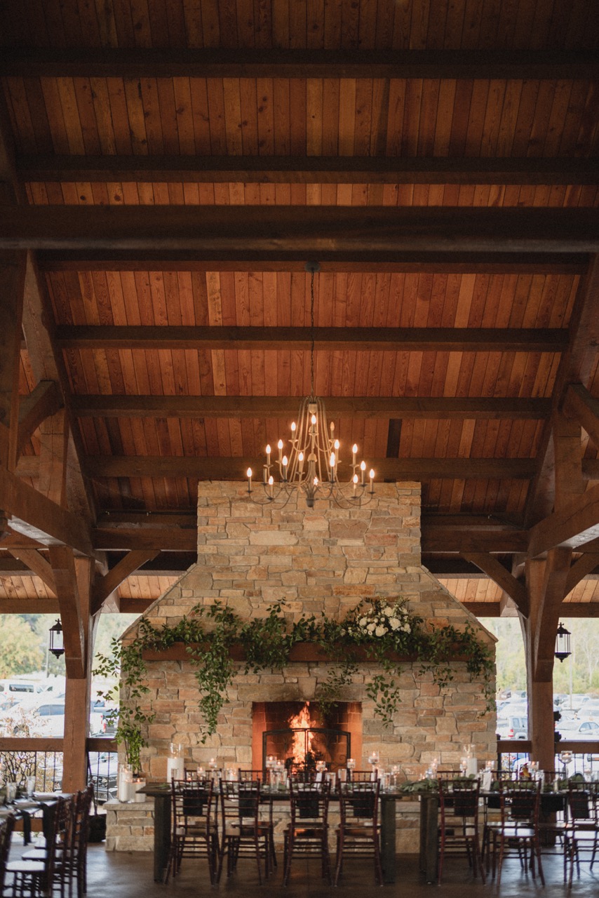 Real Poppy wedding — Christine + Tony at Alpine Resort