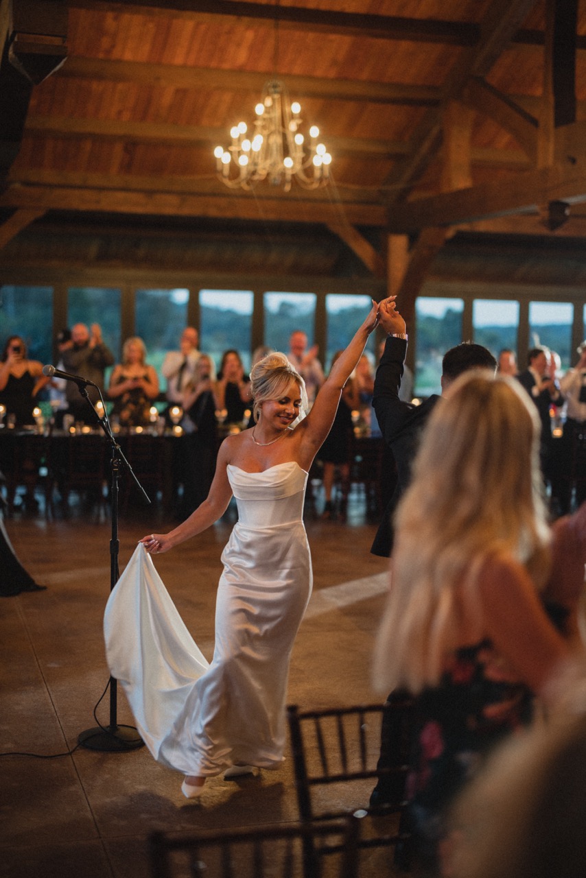 Real Poppy wedding — Christine + Tony at Alpine Resort