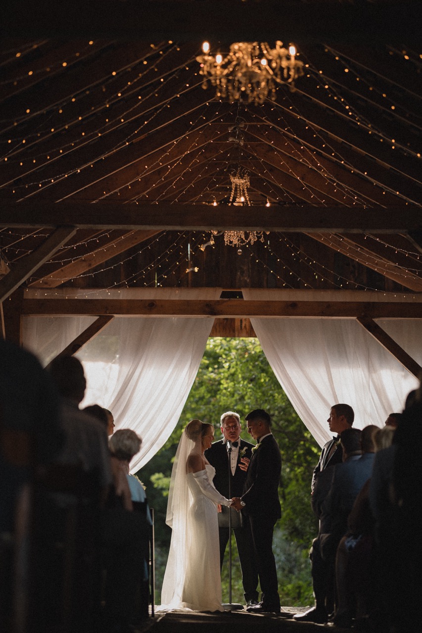 Real Poppy wedding — Christine + Tony at Alpine Resort