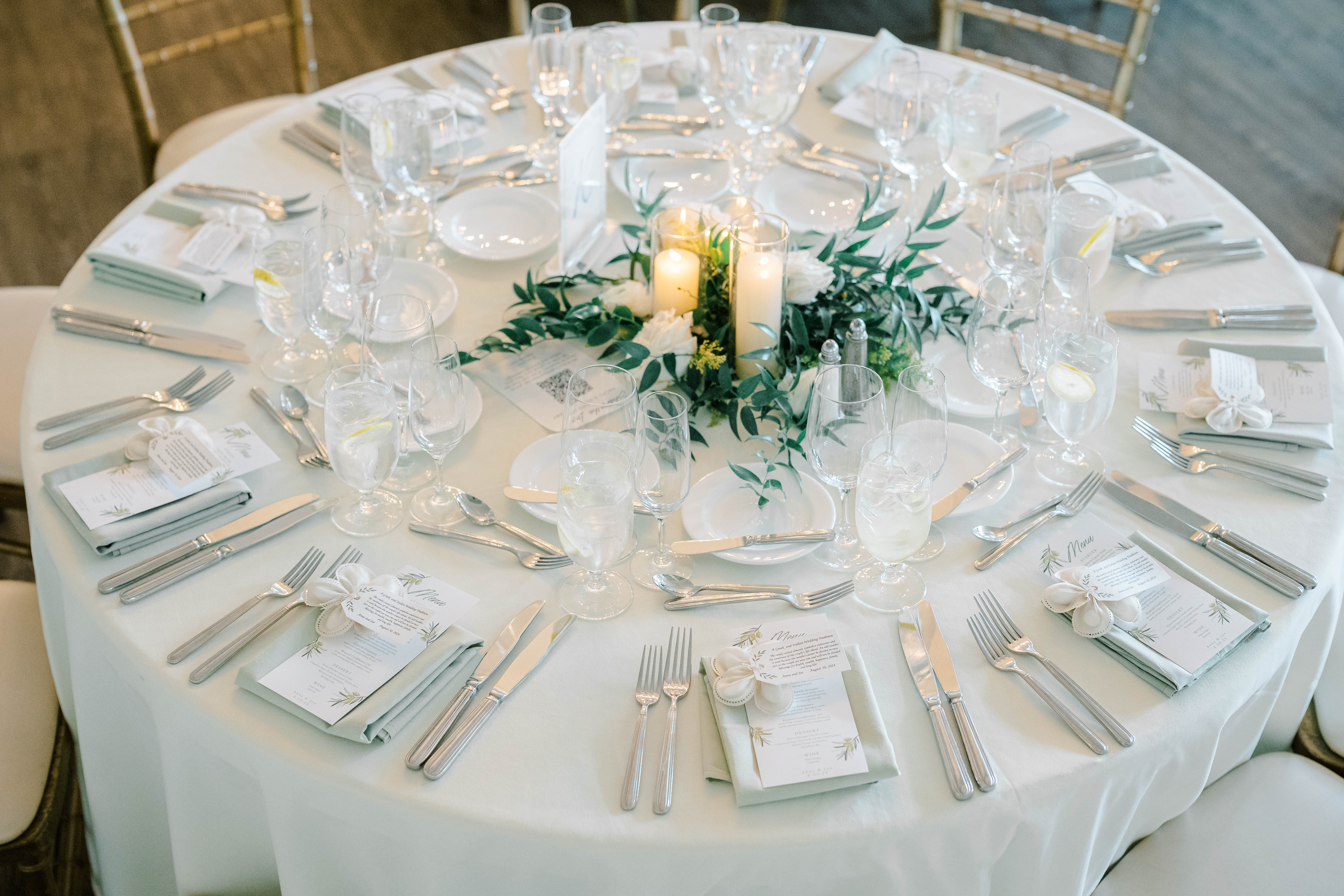 Real Poppy wedding — Anna + Joe at The Inn at Longshore