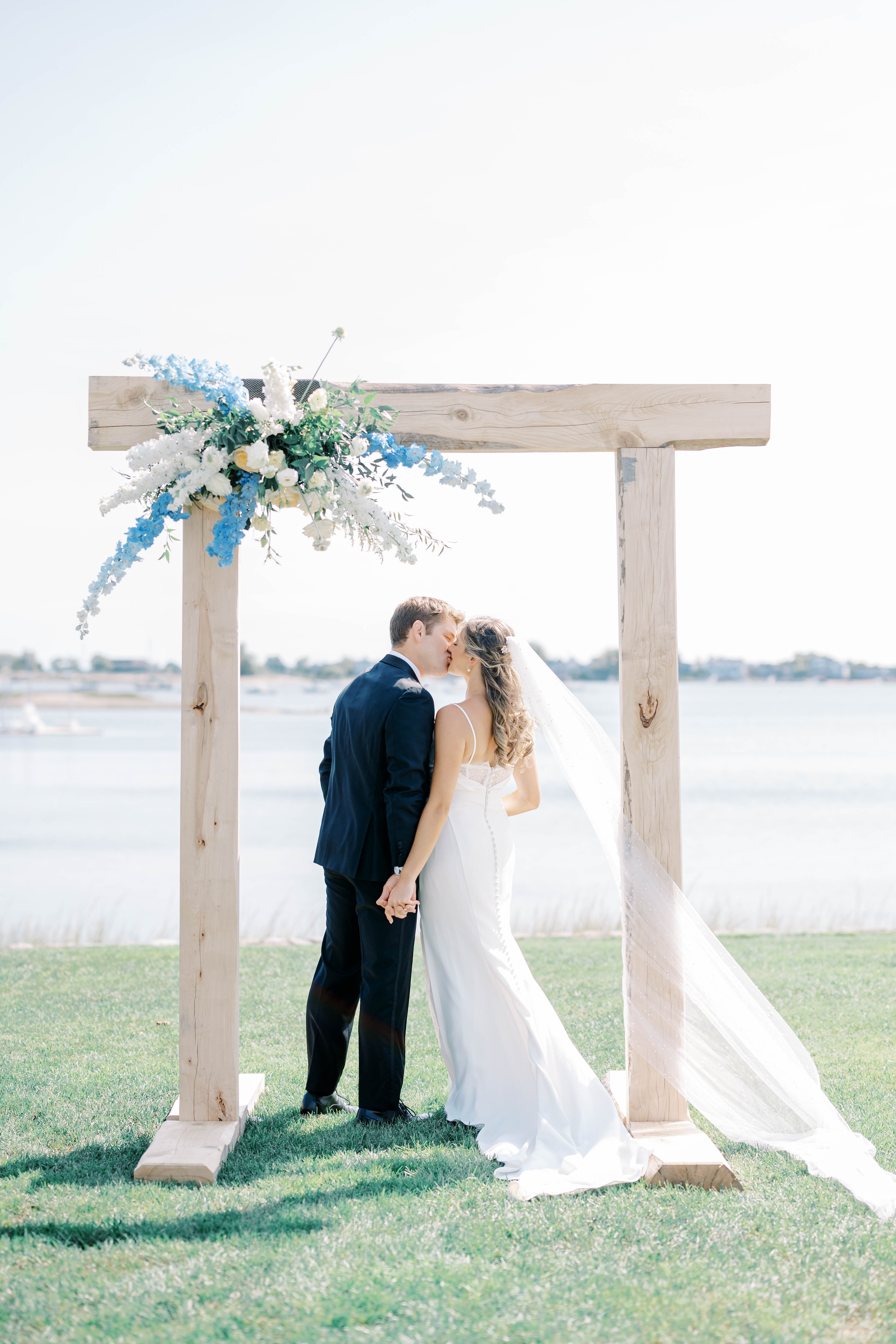 Real Poppy wedding — Anna + Joe at The Inn at Longshore