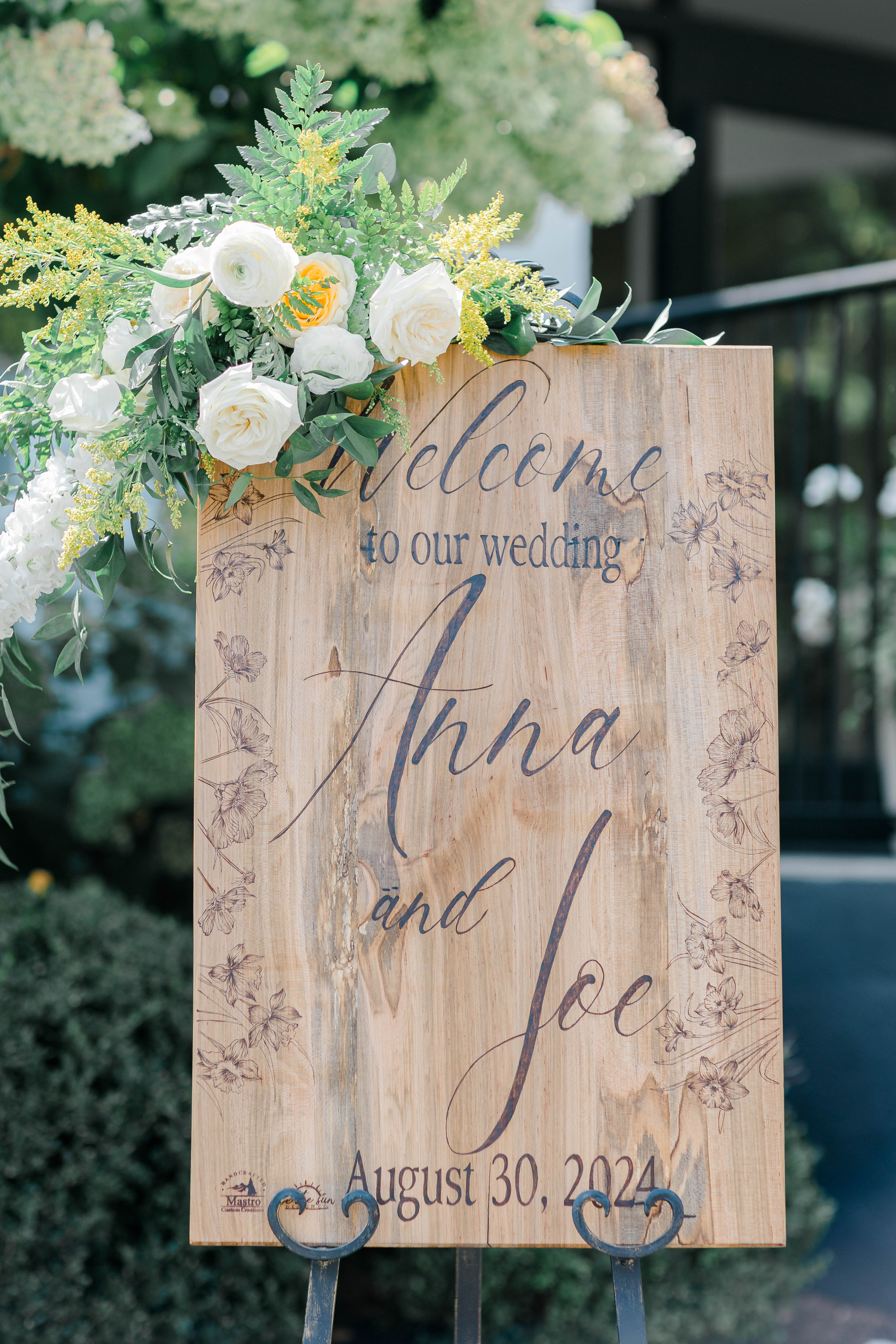 Real Poppy wedding — Anna + Joe at The Inn at Longshore