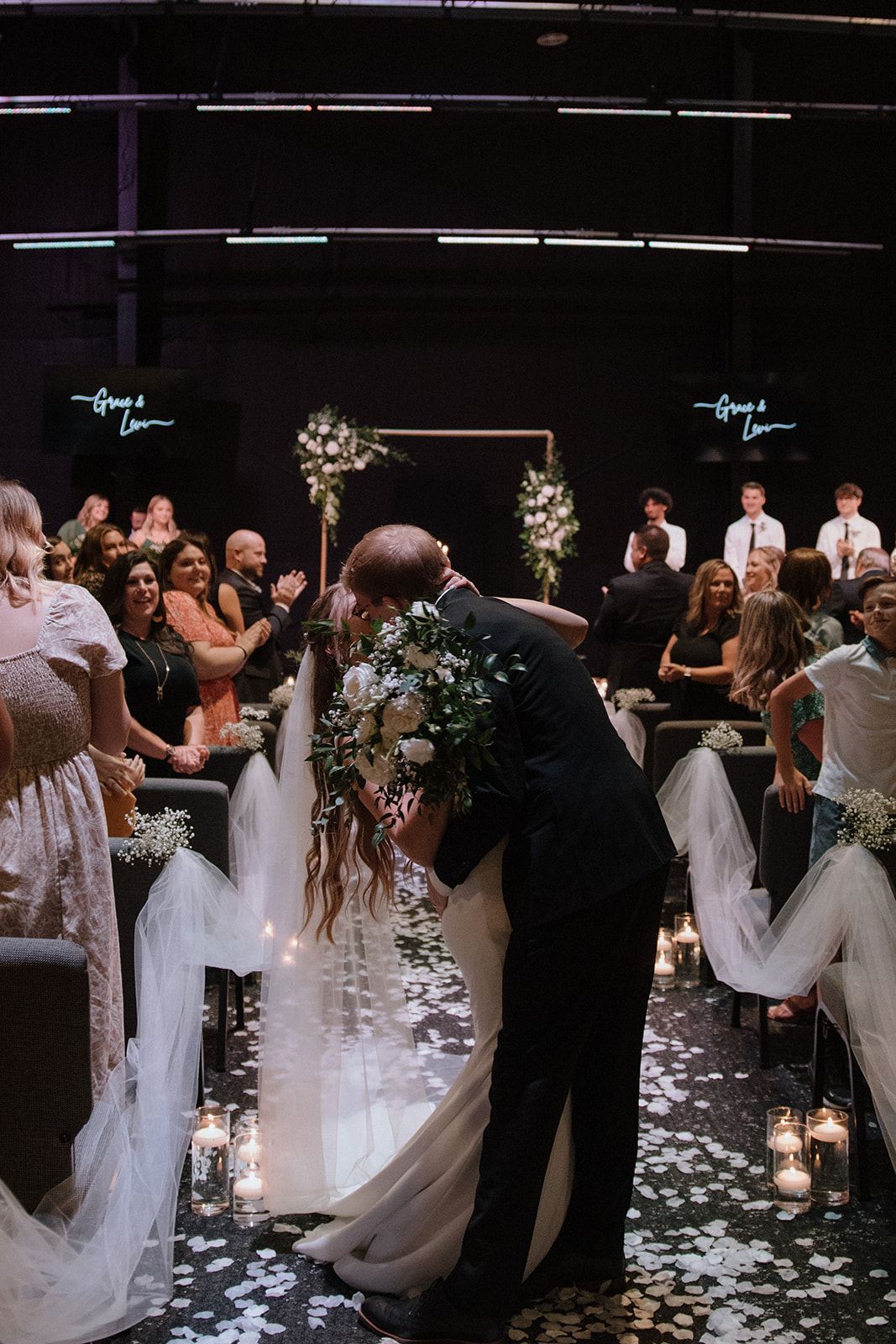 Real Poppy wedding — Grace + Levi