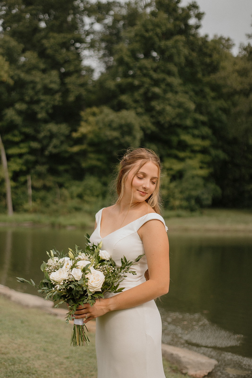 Real Poppy wedding — Grace + Levi