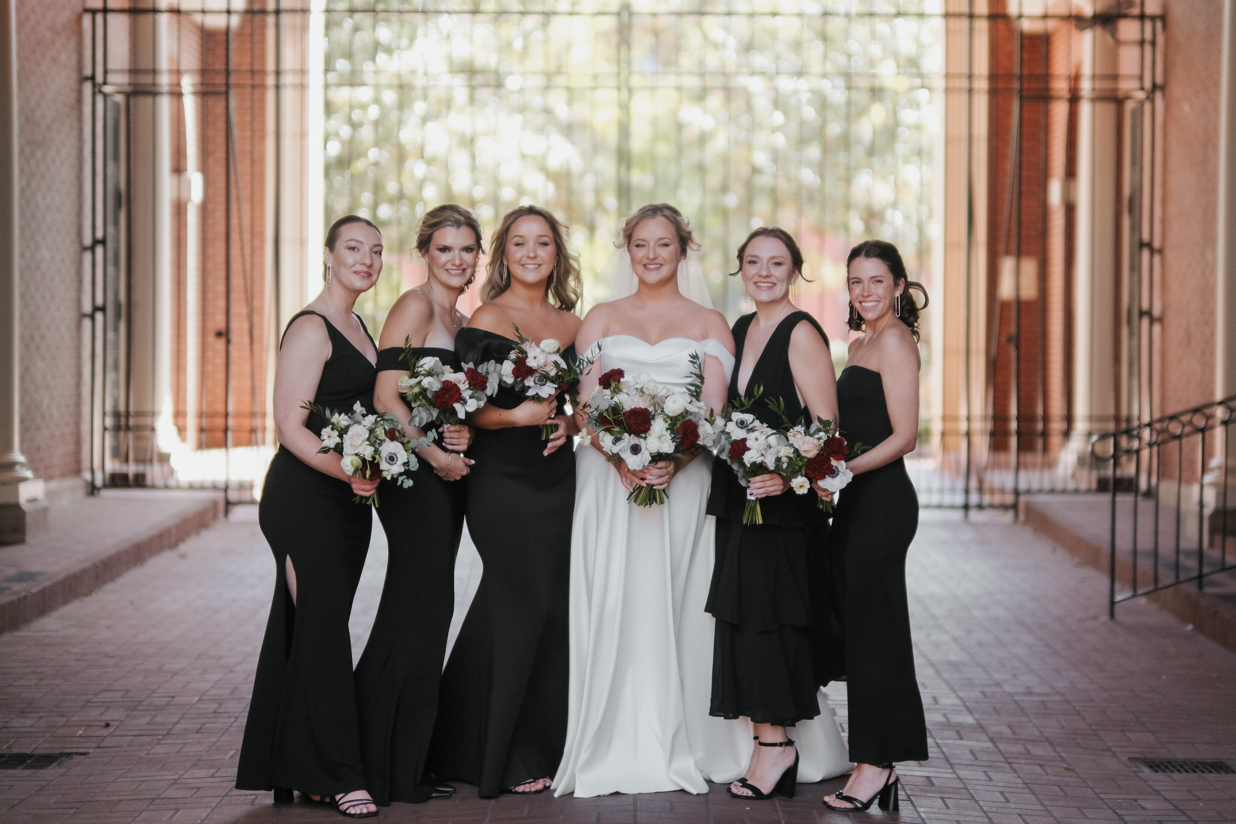 Real Poppy wedding — Savannah + Scott at Sunsphere Events