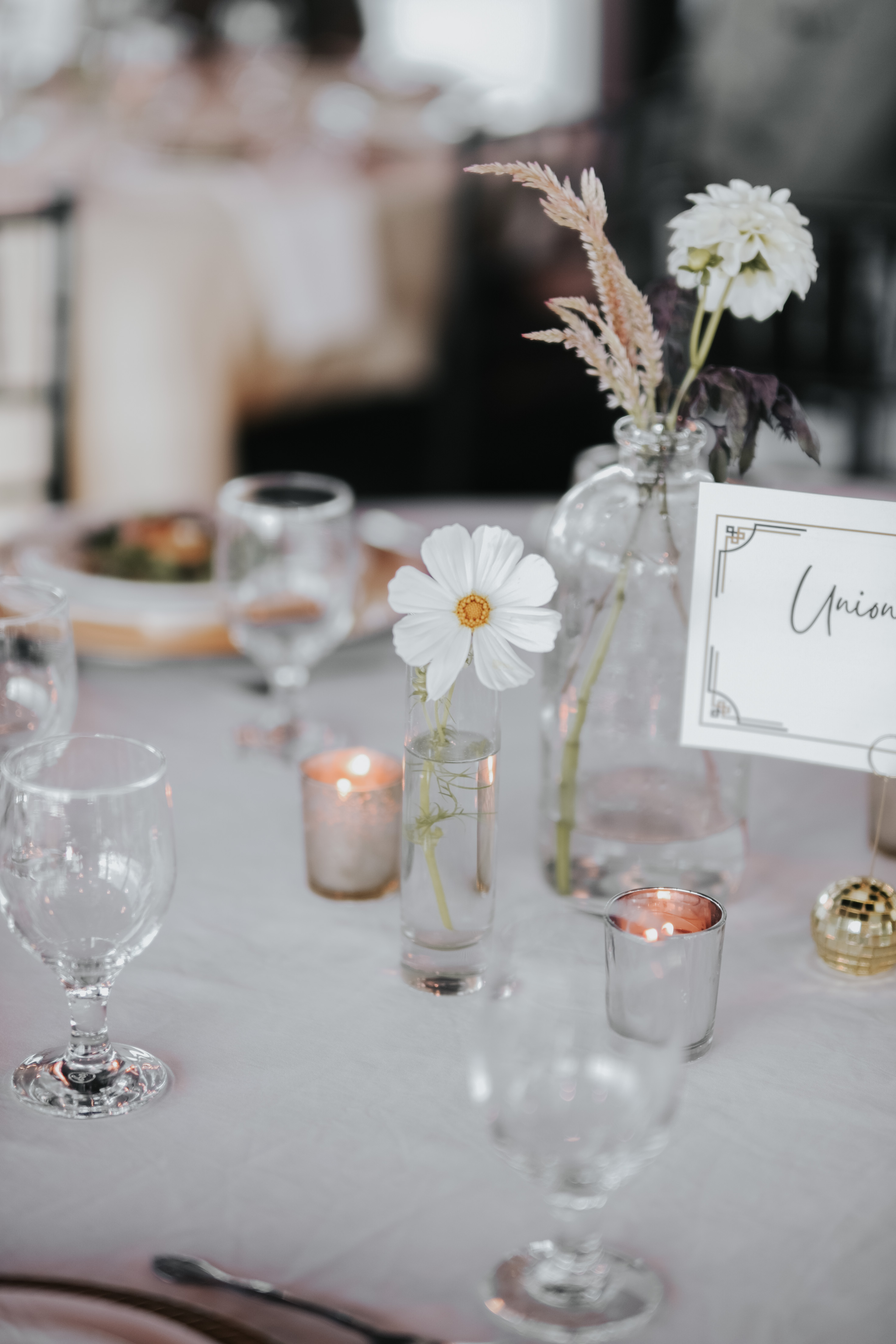 Real Poppy wedding — Savannah + Scott at Sunsphere Events