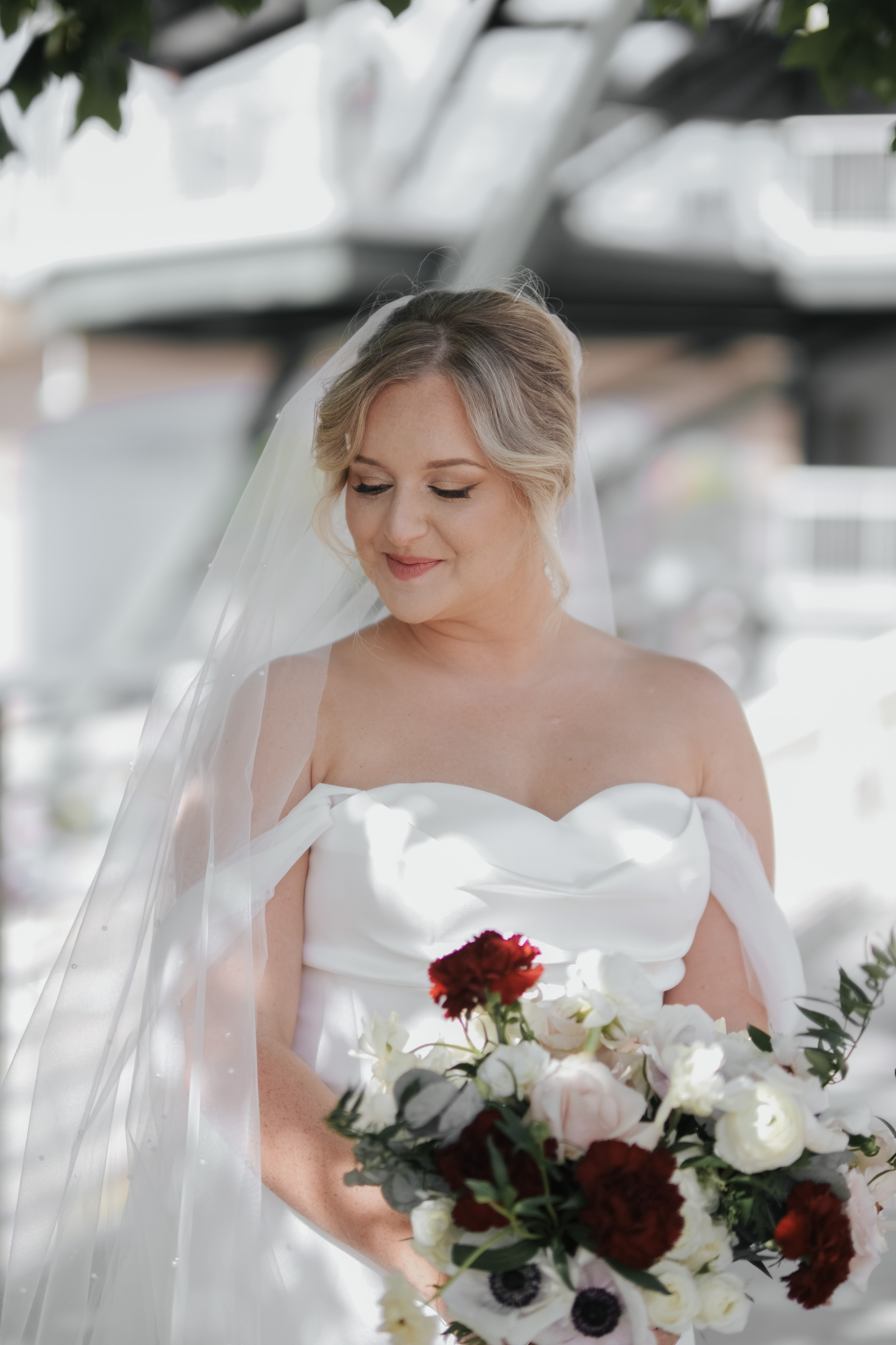 Real Poppy wedding — Savannah + Scott at Sunsphere Events