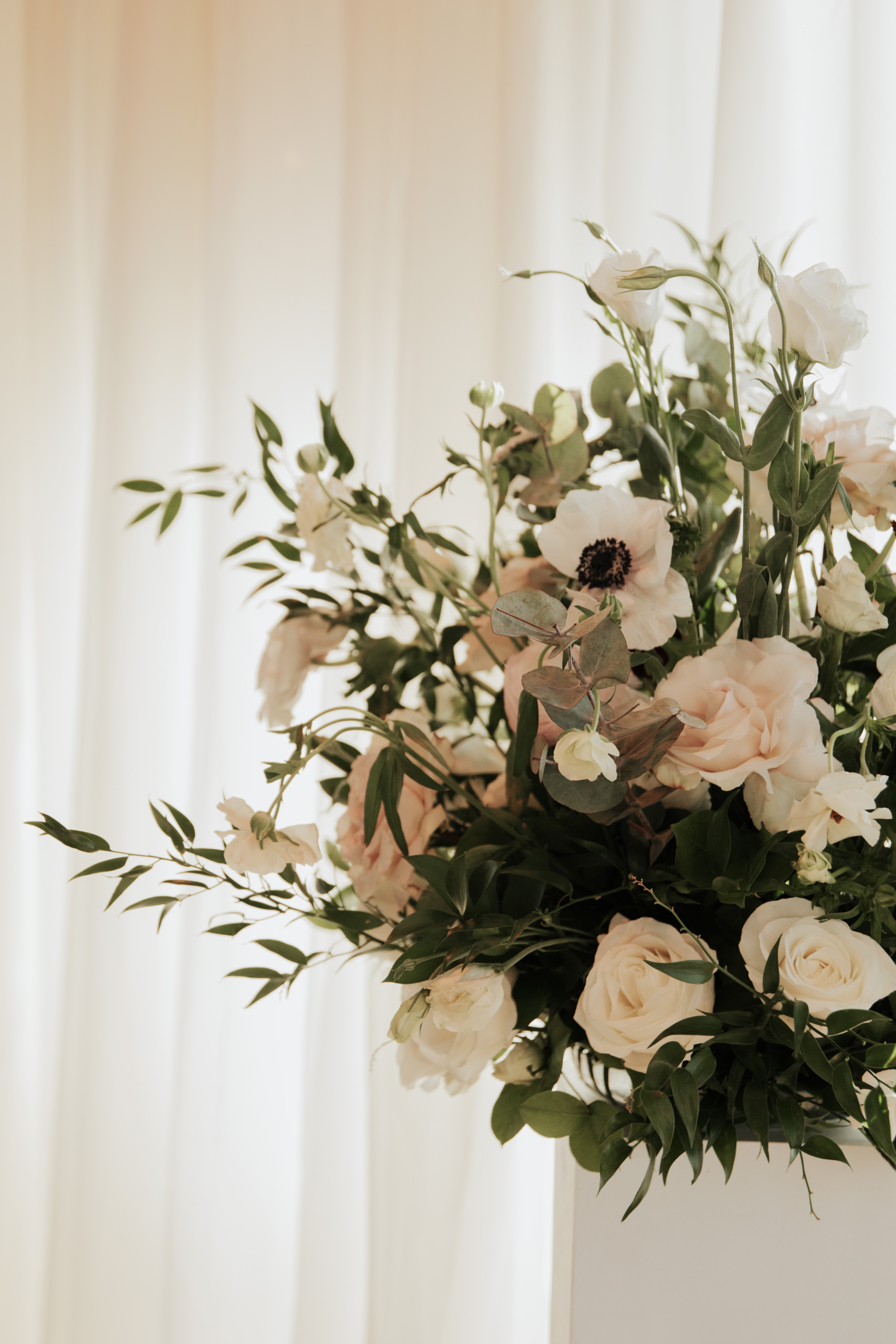 Real Poppy wedding — Savannah + Scott at Sunsphere Events