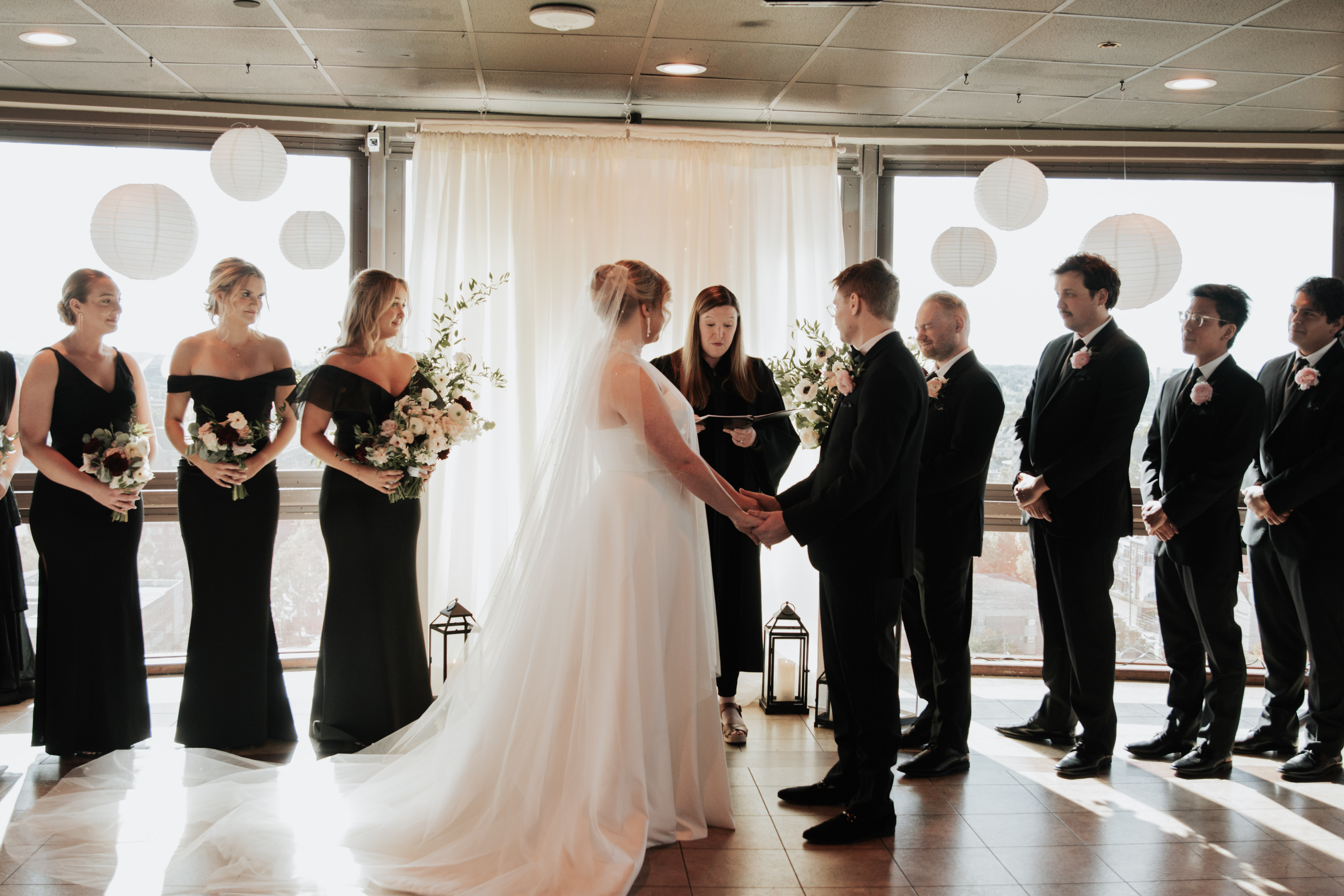 Real Poppy wedding — Savannah + Scott at Sunsphere Events