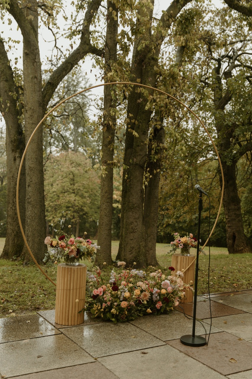 Real Poppy wedding — Kristin + Terry at Bartram's Garden