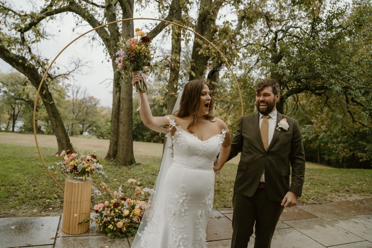 Real Poppy wedding — Kristin + Terry at Bartram's Garden