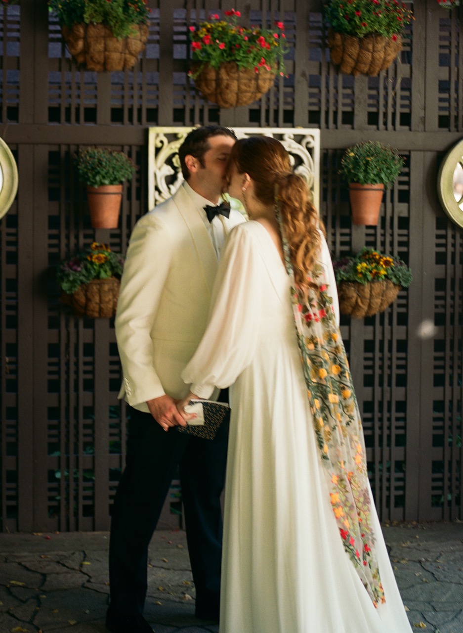 Real Poppy wedding — Katie + Justin at Willowdale Estate