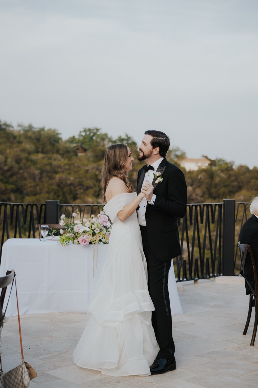 Real Poppy wedding — Everett + Shayne at Villa Antonia