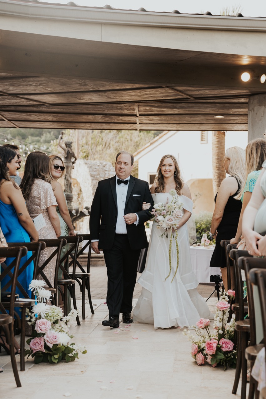 Real Poppy wedding — Everett + Shayne at Villa Antonia