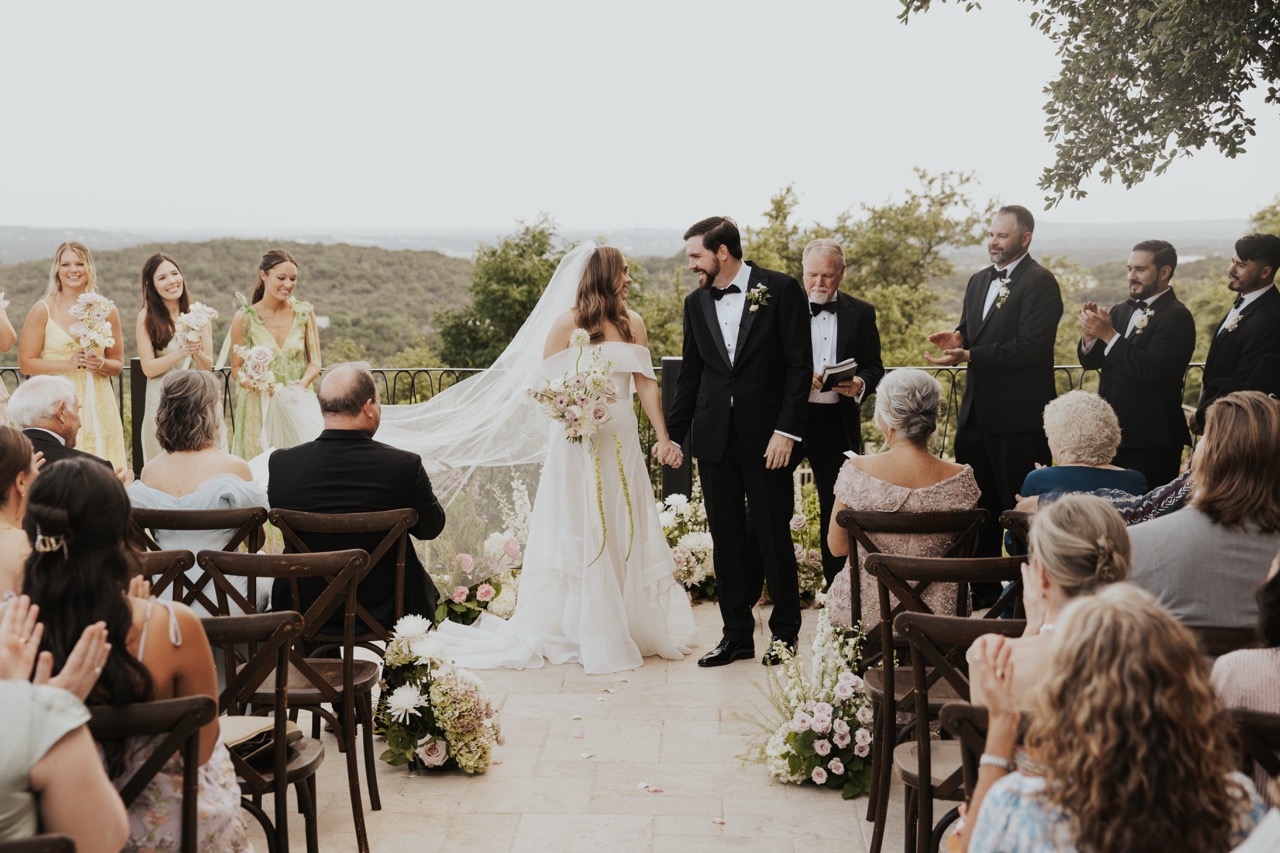 Real Poppy wedding — Everett + Shayne at Villa Antonia