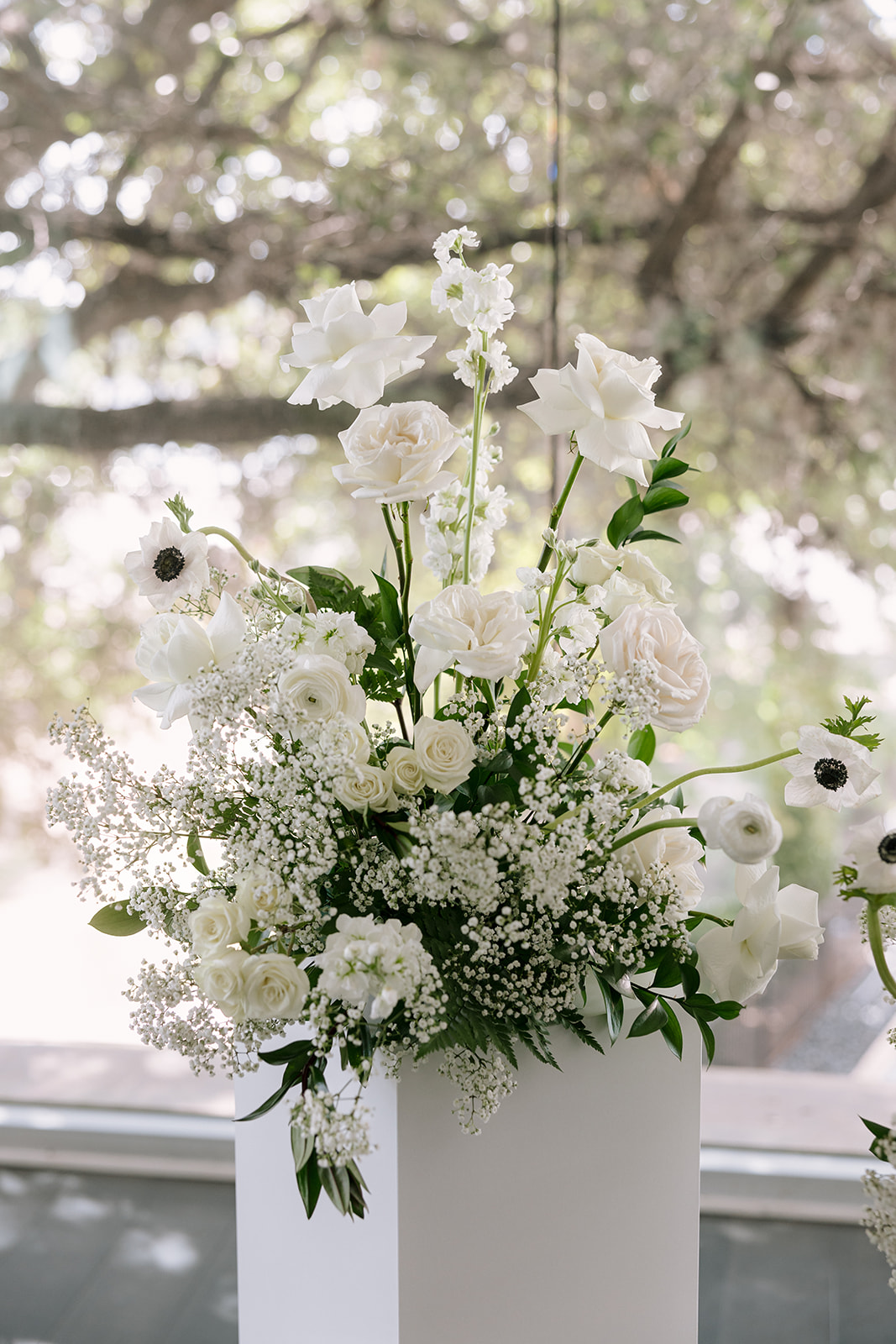 Real Poppy wedding — Liz + Wayo at The Line