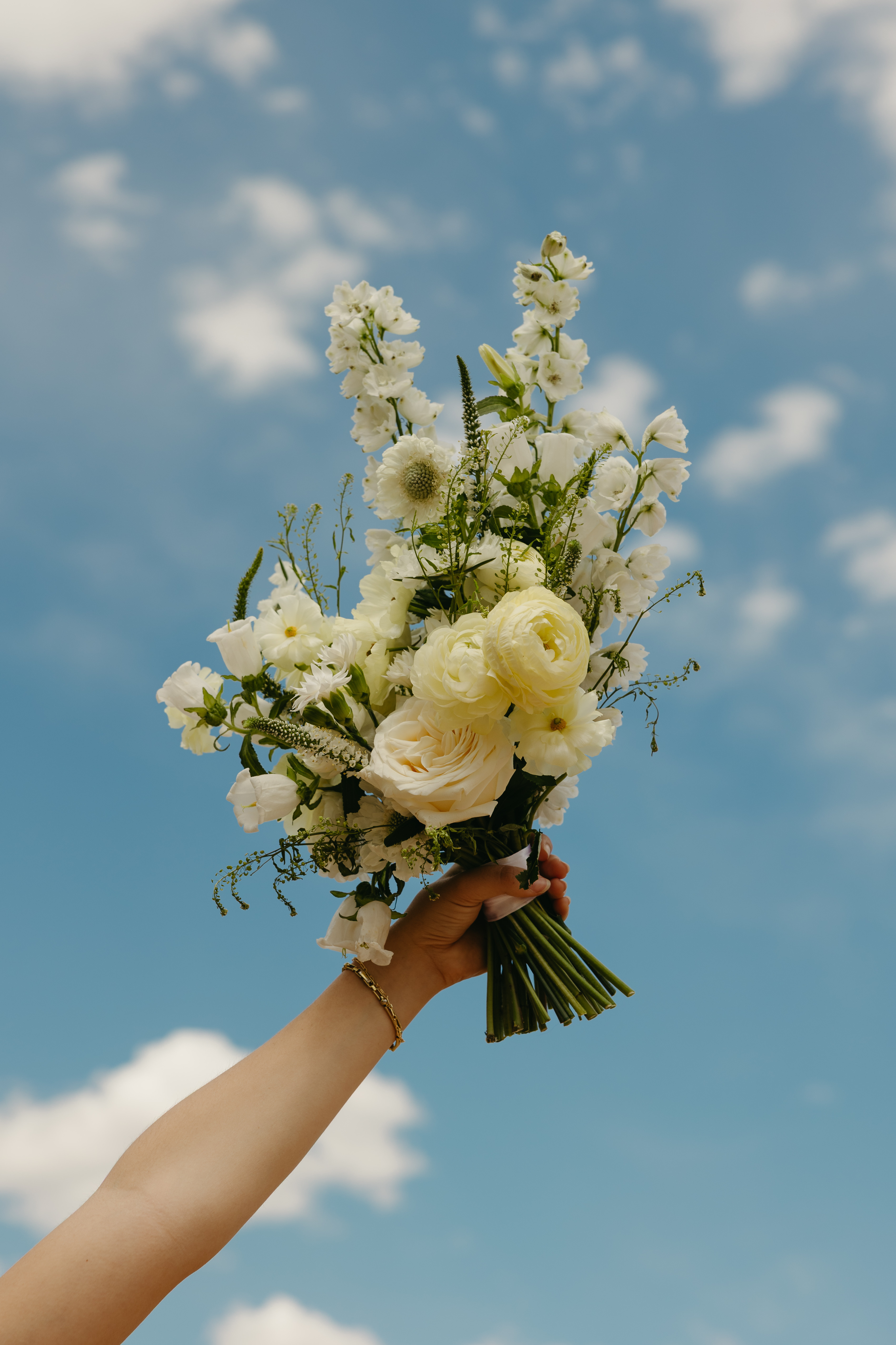 Real Poppy wedding — Madelyn + Tanner at Alcantara Vineyards and Winery