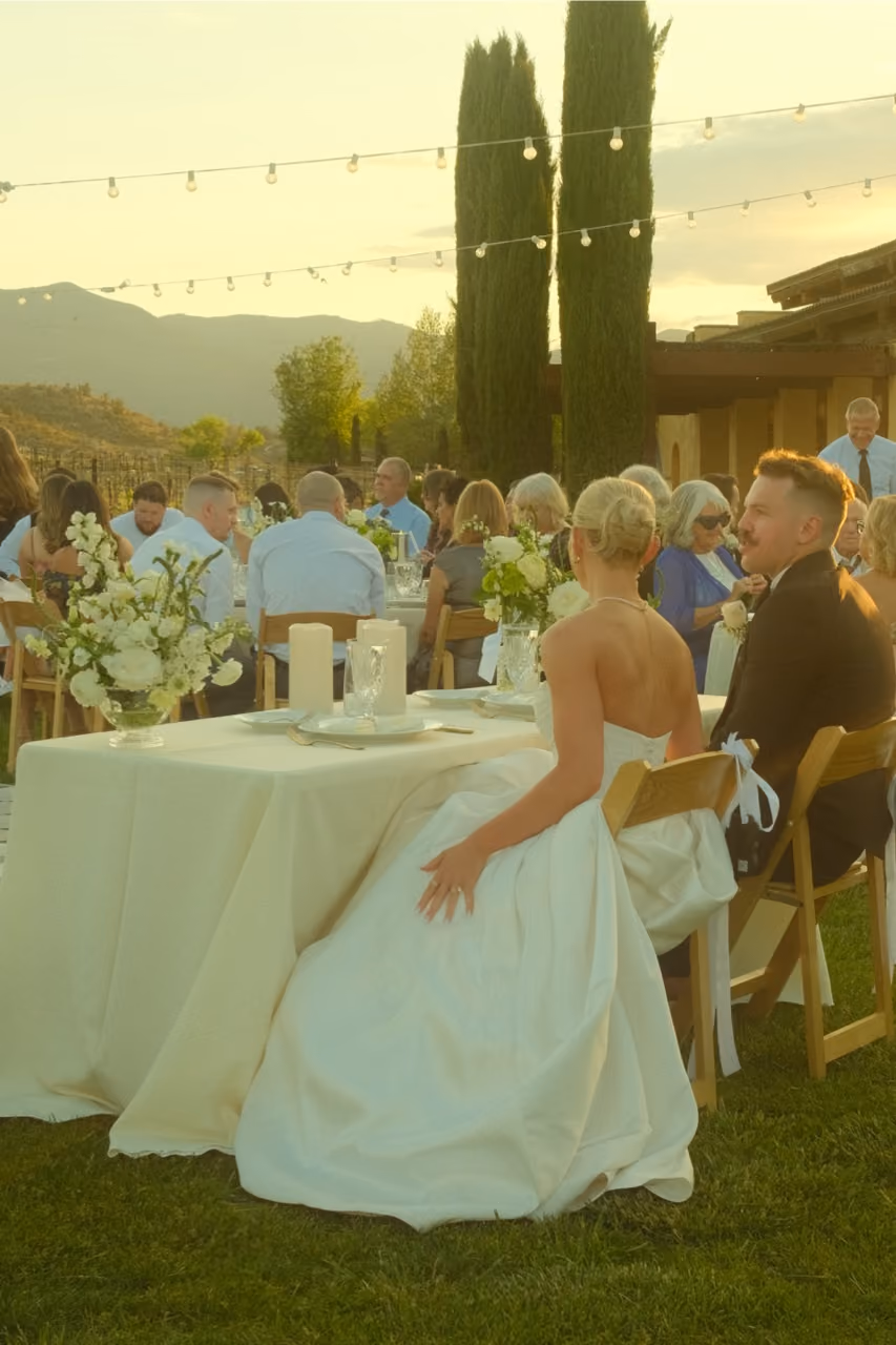 intimate-wedding-reception