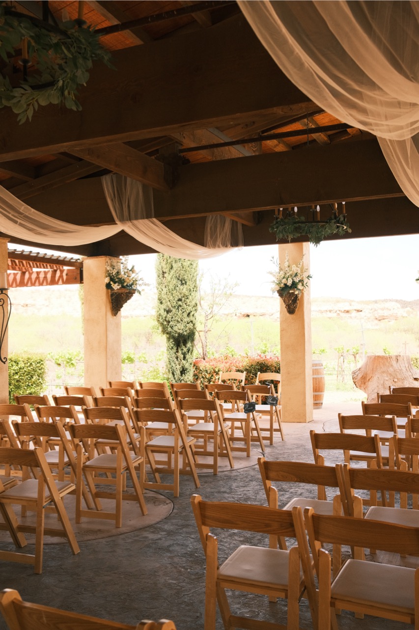Real Poppy wedding — Madelyn + Tanner at Alcantara Vineyards and Winery