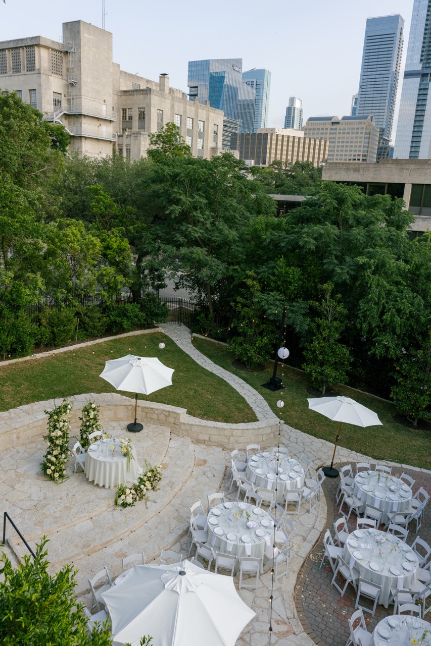 Real Poppy wedding — Danielle + Drew at The Allan House