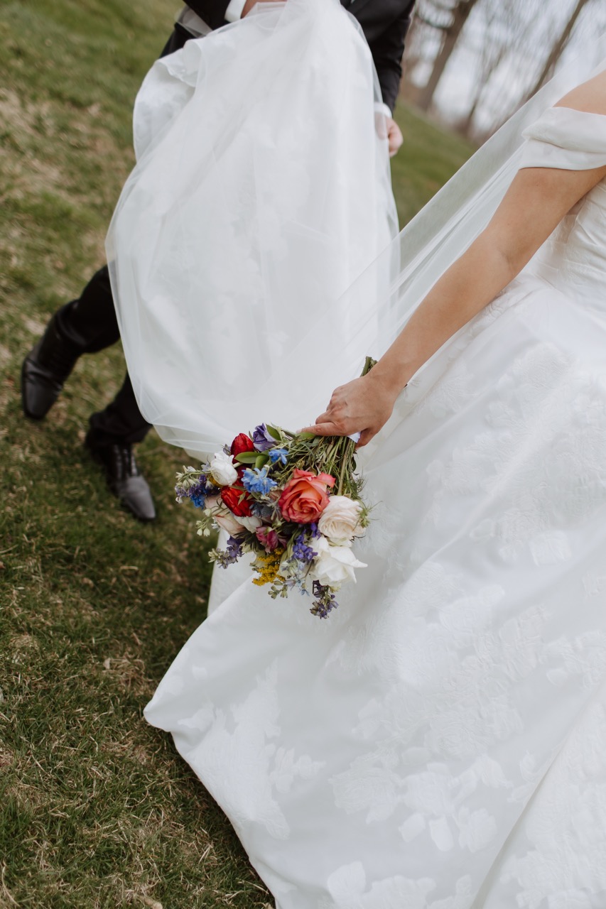 Real Poppy wedding — Courtney + John at The Willows at Ashcombe Mansion