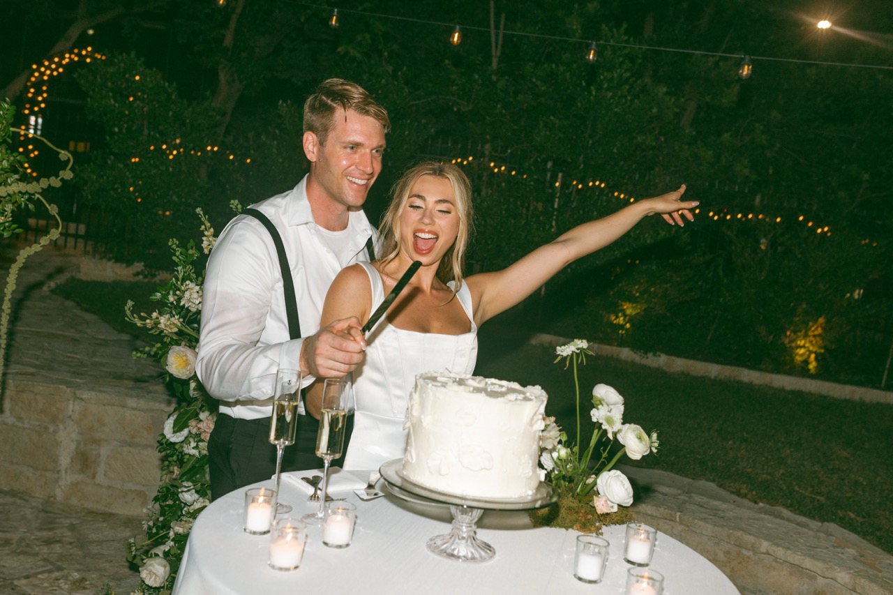 Real Poppy wedding — Danielle + Drew at The Allan House